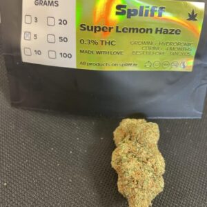 Customer review Super Lemon Haze with photo - Spliff