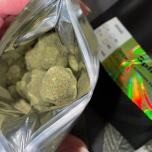 Customer review Candy Kush with photo - Spliff