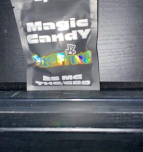 Customer review Magic Candy - Bonbons THC with photo - Spliff