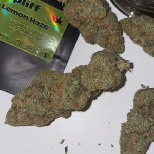 Customer review Super Lemon Haze with photo - Spliff