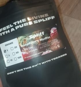 Customer review Raspberry Muffin with photo - Spliff