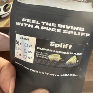 Customer review Super Lemon Haze with photo - Spliff