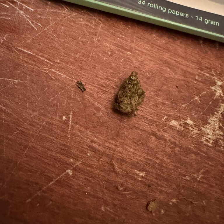 Click to view full screen Customer review Banana Berry with photo - Spliff