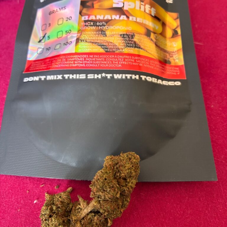 Click to view full screen Customer review Banana Berry with photo - Spliff