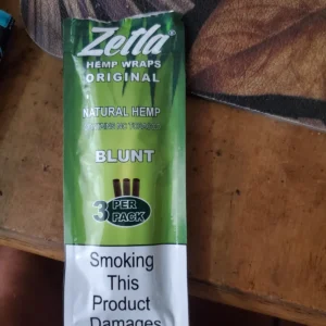 Customer review Blunt Zelta Hemp Wraps with photo - Spliff