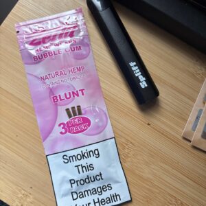 Customer review Blunt Zelta Hemp Wraps with photo - Spliff