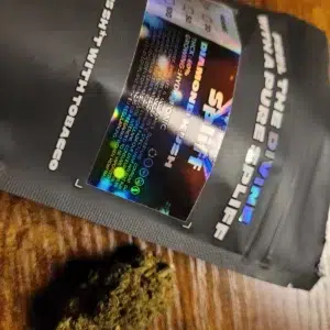 Customer review Diamond Kush with photo - Spliff