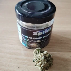 Customer review Diamond Kush with photo - Spliff