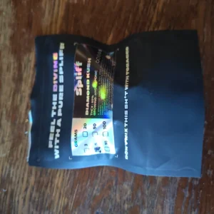 Customer review Diamond Kush with photo - Spliff