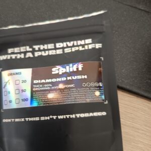 Customer review Diamond Kush with photo - Spliff