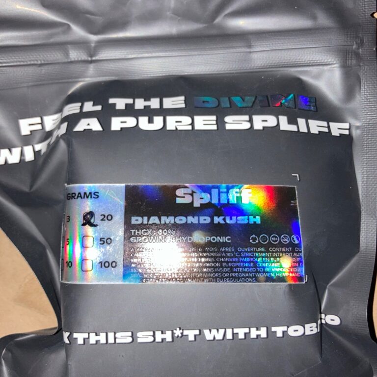 Customer review Diamond Kush with photo - Spliff