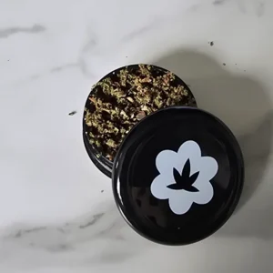 Customer review Grinder Mini with photo - Spliff