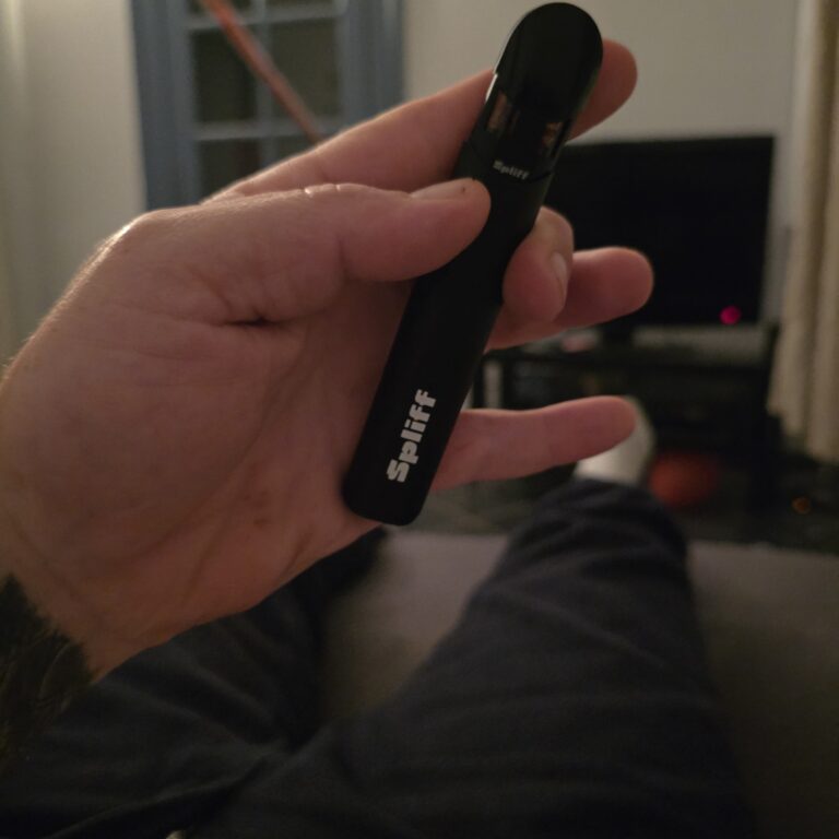Click to view full screen Customer review Magic Pod x2 with photo - Spliff