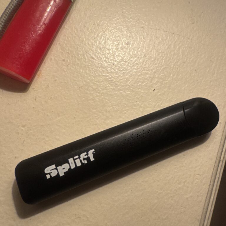 Click to view full screen Customer review Magic Pod x2 with photo - Spliff