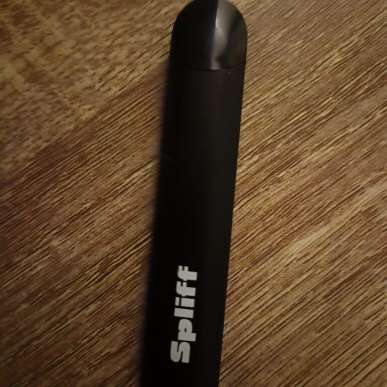 Click to view full screen Customer review Magic Vape Live Rosin with photo - Spliff