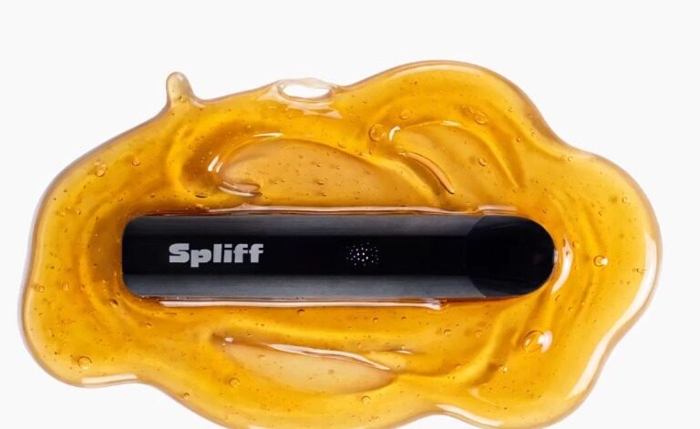 Click to view full screen Customer review Magic Vape Live Rosin with photo - Spliff