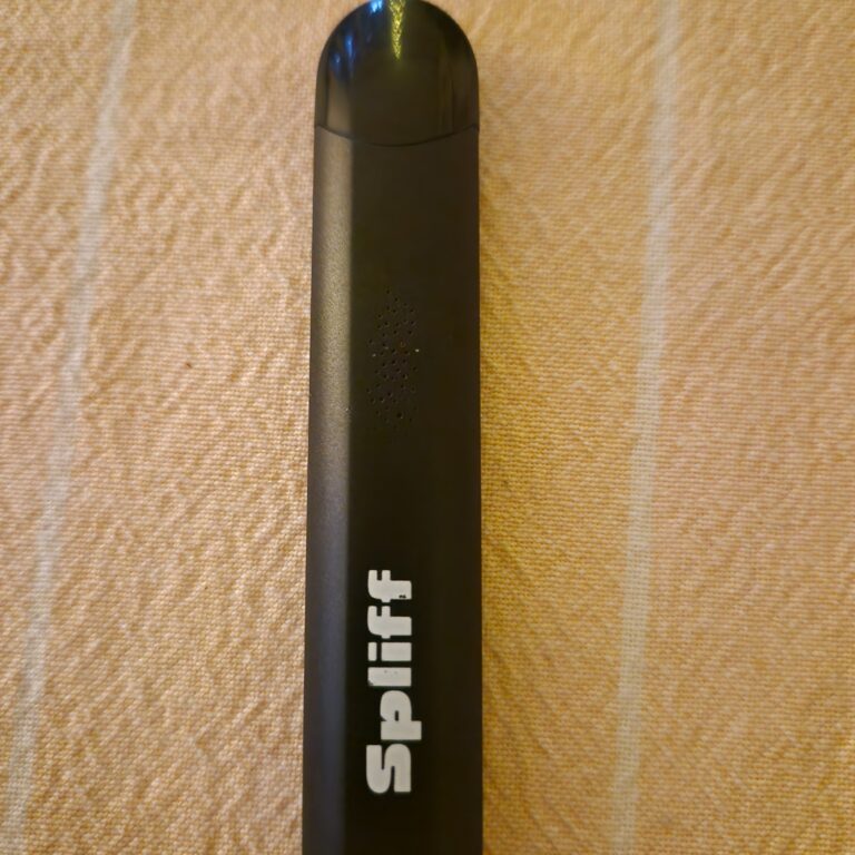 Click to view full screen Customer review Magic Vape with photo - Spliff