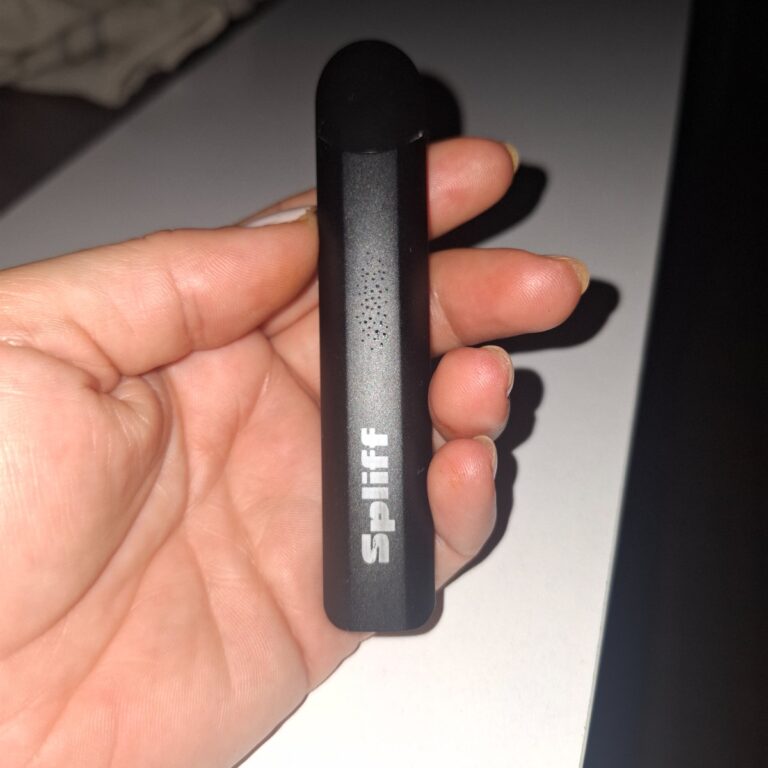 Customer review Magic Vape with photo - Spliff