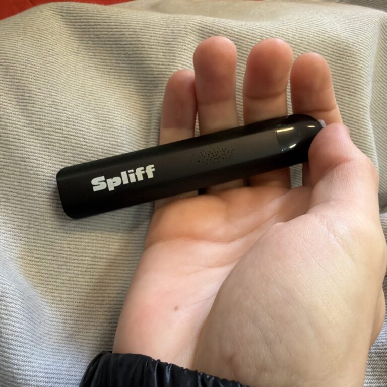 Customer review Magic Vape with photo - Spliff