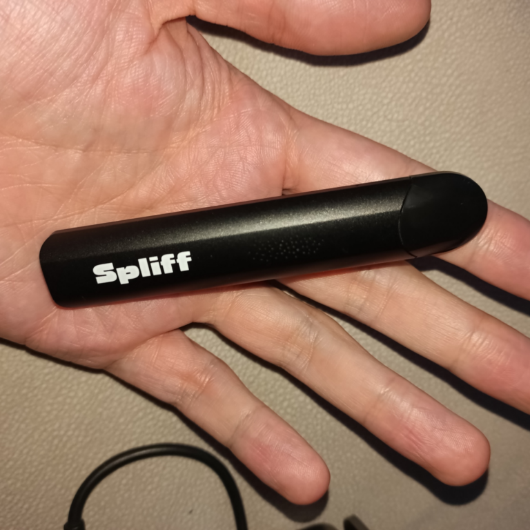 Click to view full screen Customer review Magic Vape with photo - Spliff