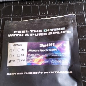 Customer review Moon Rock CBN with photo - Spliff