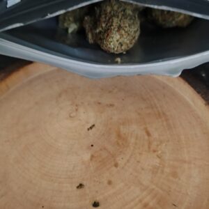 Customer review OG Kush with photo - Spliff