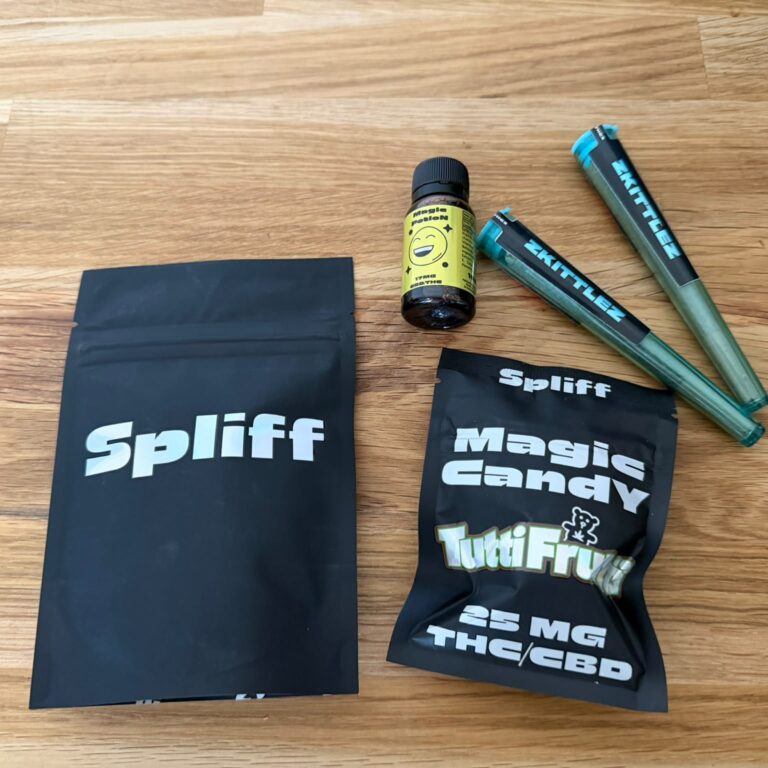 Click to view full screen Customer review Pre-roll THCX joint - Zkittlez with photo - Spliff