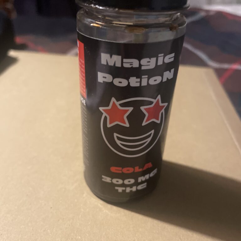 Click to view full screen Customer review THC Syrup - Magic Potion - 300 mg with photo - Spliff